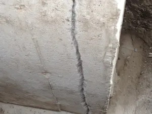 crack on the foundation